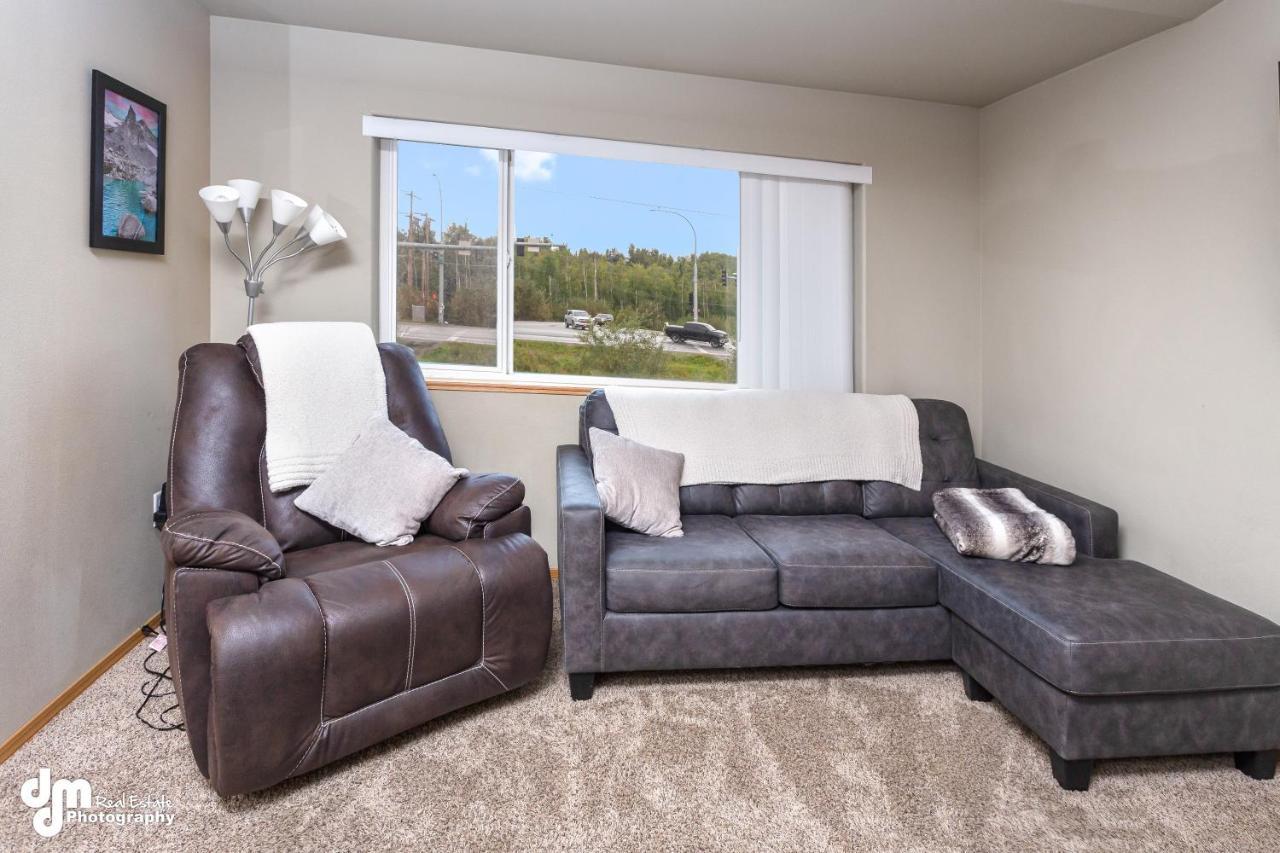 Tranquil At Settlers Bay, Newly Furnished! Apartment