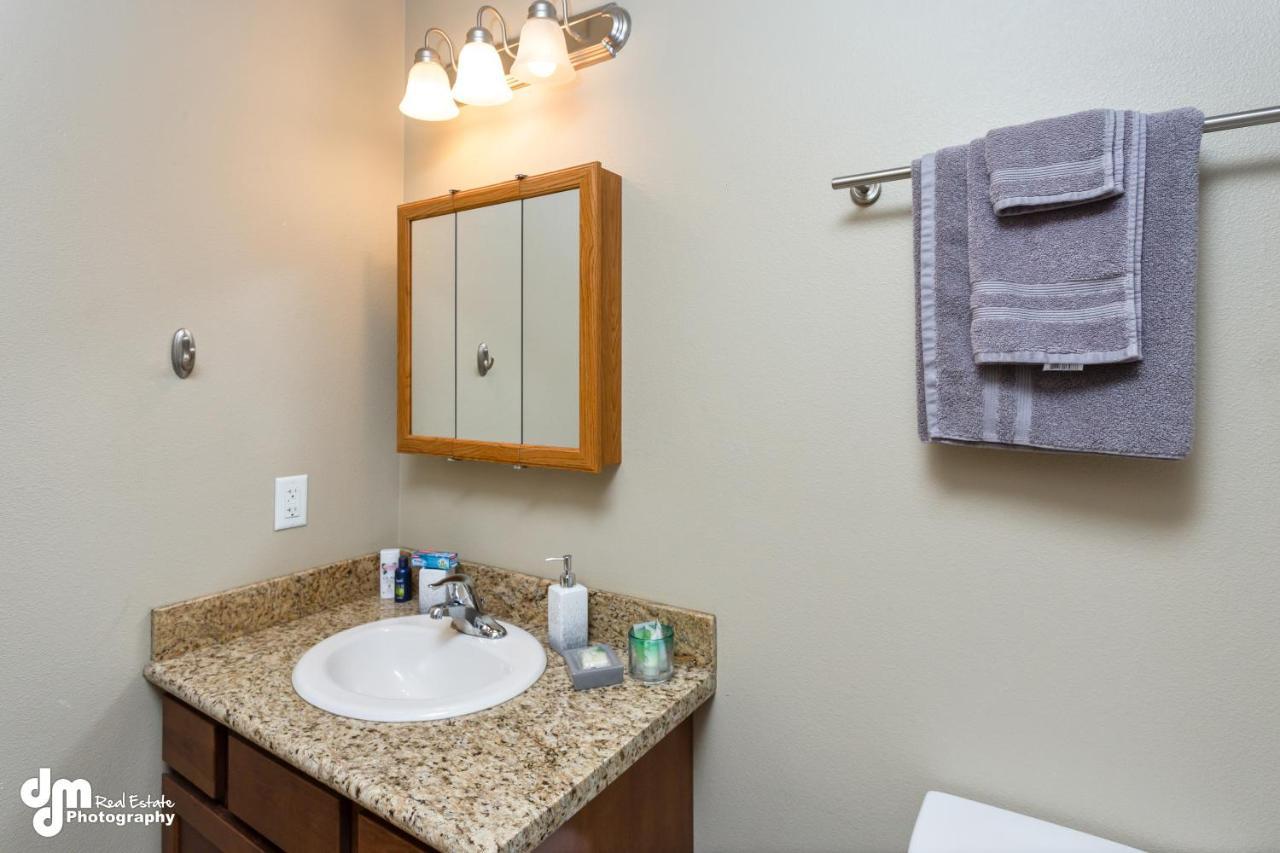Tranquil At Settlers Bay, Newly Furnished! Apartment *